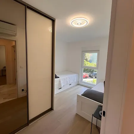 Apartment Eurybia *